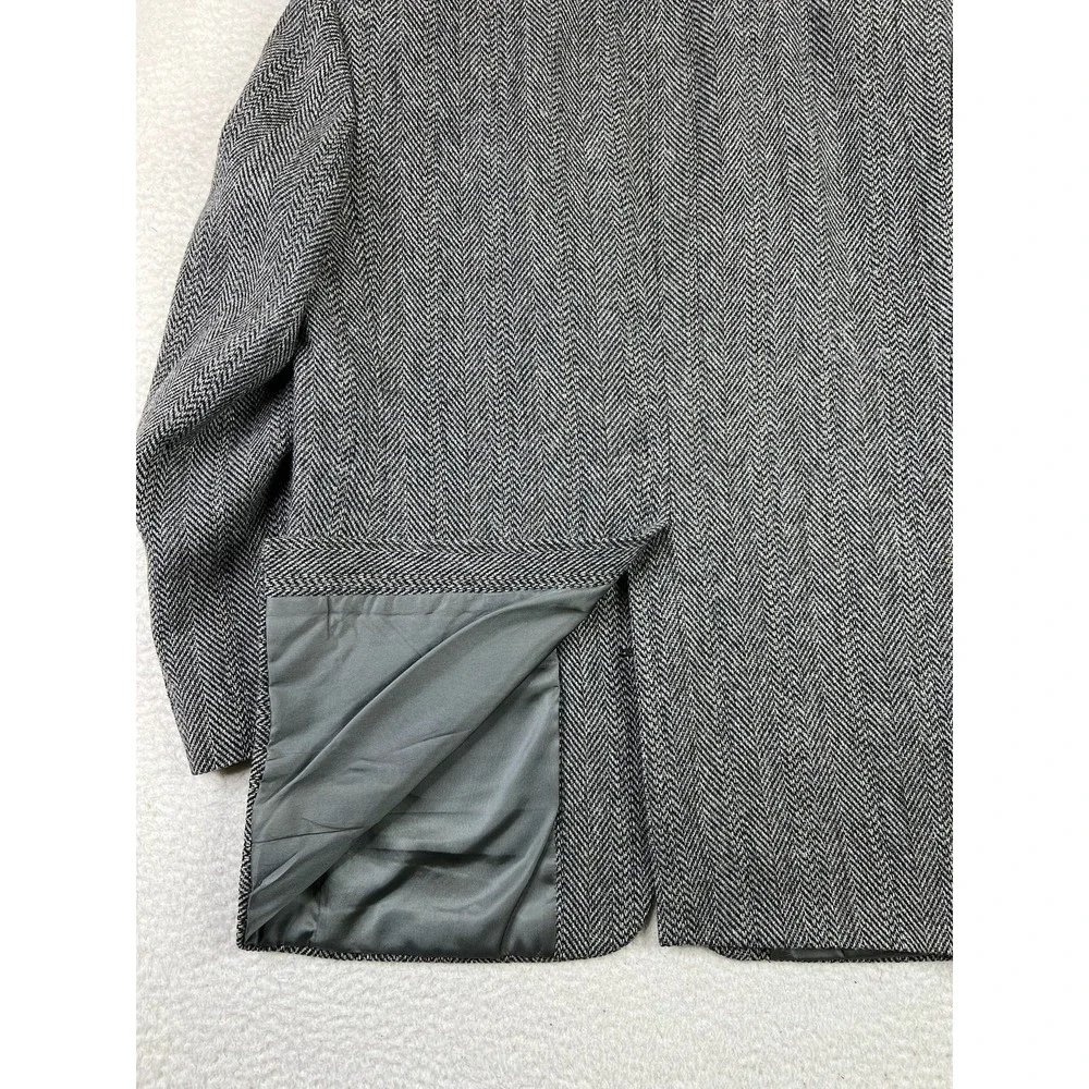Bill Blass Blazer Mens 44 Wool Herringbone Sport Coat Jacket Made‎ USA Classic